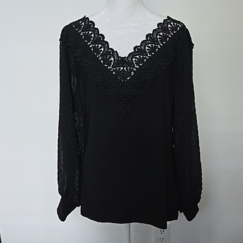 VENUS Elegant Black Lace Trim Blouse
